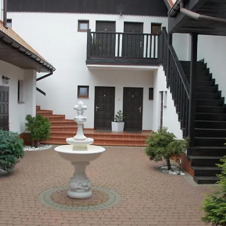 Amber Bed and Breakfast 3*