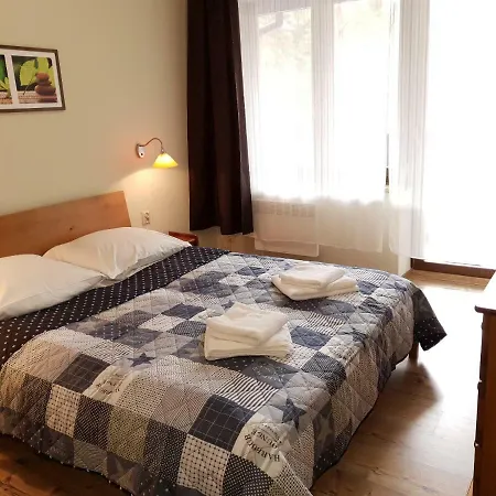 Amber Bed and Breakfast 3*